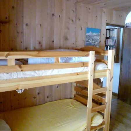 Maison Chaleureuse A Avec Cheminee. Holiday home *