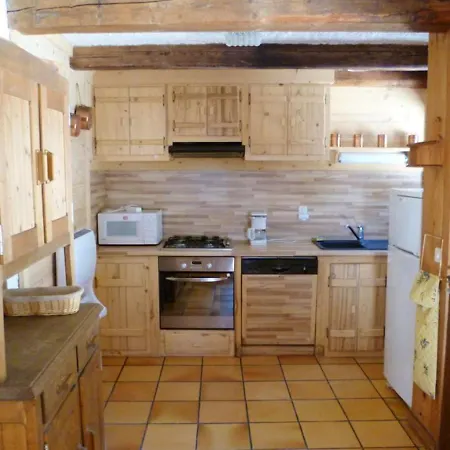 Holiday home Maison Chaleureuse A Avec Cheminee. Notre-Dame-de-Bellecombe